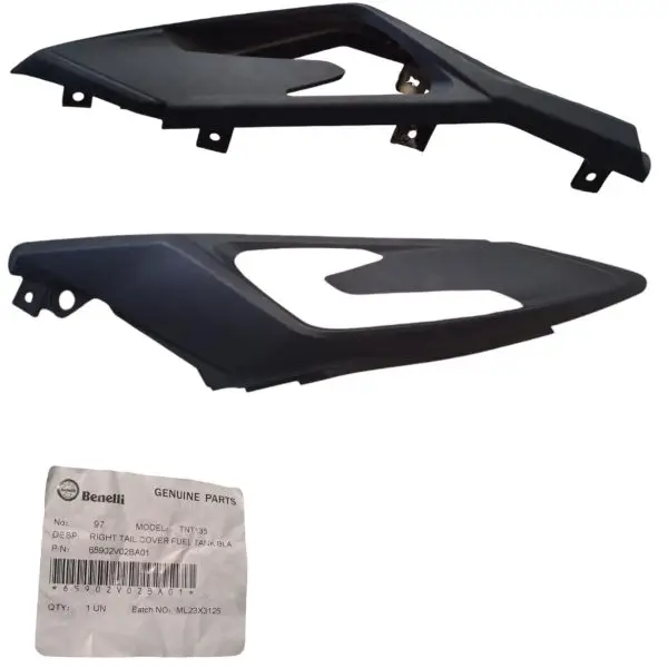 TAPADERA LATERAL TRASERA DERECHA NEGRA MATE TNT 135 BENELLI
